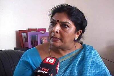 Ramdev, Team Anna vitiating atmosphere: Congress