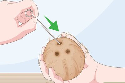 How to Extract Oil from a Coconut