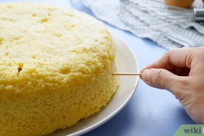 How to Cut a Cake Layer in Half