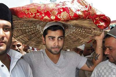 Snapshot: Zaheer Khan, Virat Kohli at Ajmer Sharif