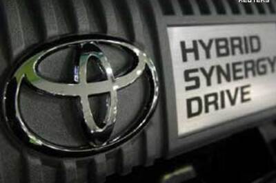 Toyota adds new Prius to global recall list