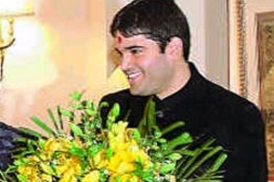 BJP frowns on Varun Gandhi's stories