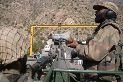 Pak air-drops commandos into Taliban bastion