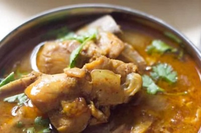 How To Make Tamil Nadu-style Chicken Kuzhambu At Home