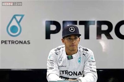 Lewis Hamilton tops second practice at Singapore Grand Prix