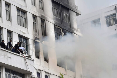 Kolkata's Century-old Club Gutted in Early Morning Fire, Attendant Suffers Injuries