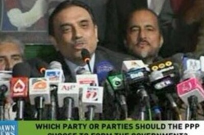 Fahim proposes Zardari's name for Pak PM post