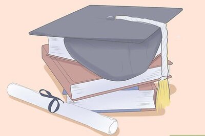 How to Become a School Teacher