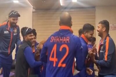 Shikhar Dhawan Leads India's Celebration As Team Dances to 'Bolo Ta Ra Rara' | WATCH