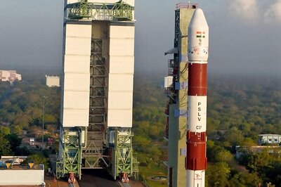 Twitteratis Swell With Pride as India Launches 104 Satellites at One Go