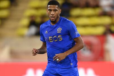 Manchester United Look to Snap Up Former Barcelona Star to Replace Raphael Varane