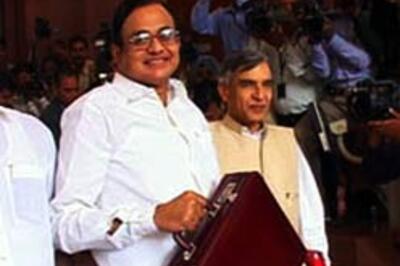 Eco Survey drops hints of a 'please-all' Budget