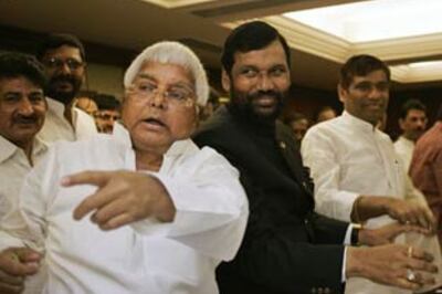 Fourth front? SP, LJP and RJD come together in Bihar