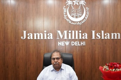 Jamia Millia Islamia Appoints Mohammad Shakeel as Officiating VC Hours After HC's Order