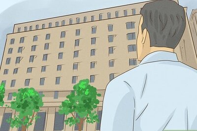 How to Register to Vote in Person