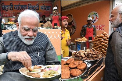 PM Modi Relishes 'Litti Chokha' and 'Kulhad Chai' at 'Hunar Haat' in Delhi, Meets Artisans