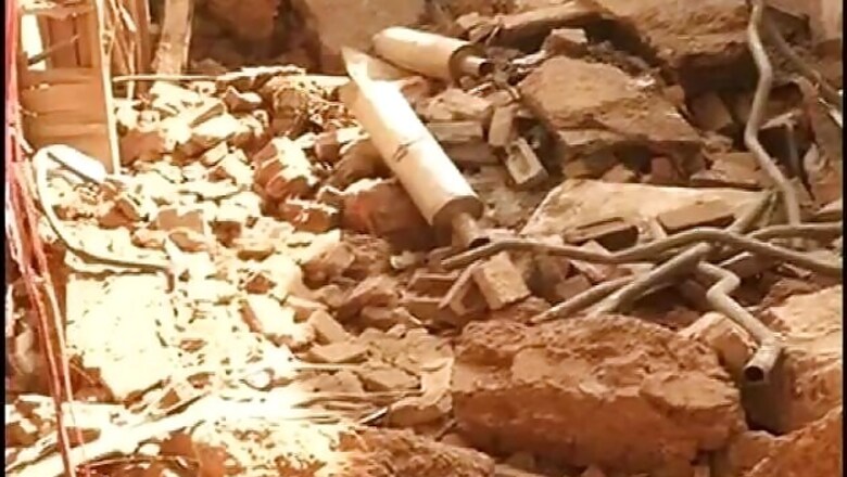 Delhi: Three rescued as building collapses at Kashmere Gate