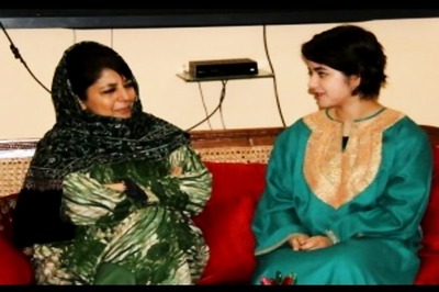 'Dangal' Star Zaira Wasim Apologises After Being Trolled For Meeting Mufti