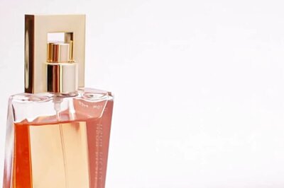 A Fragrant Journey: Mastering the Art of Layering Fragrances