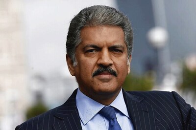 Asked About Buying Ailing AI, Anand Mahindra Says Not Courageous Enough