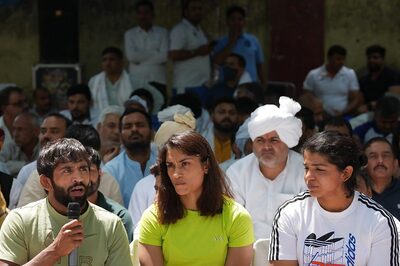 Delhi HC Asks Centre, WFI of India to Reply to Wrestlers' Plea Against Federation Elections