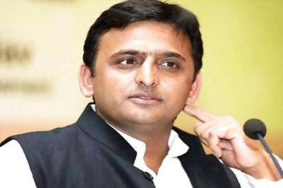 Earthquake: 12 dead in UP, Chief Minister Akhilesh Yadav announces relief