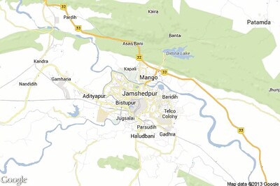 Lions kill Cobra, two suffer snake bite in zoo