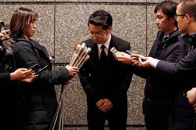 Coincheck Reports to Regulators Over Cryptocurrency Heist as Investors Withdraw $373 Million