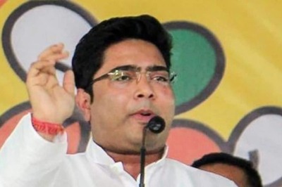 'Won't Cow Down': Mamata's Nephew Abhishek After ED Summons Him, His Wife in Money Laundering Case