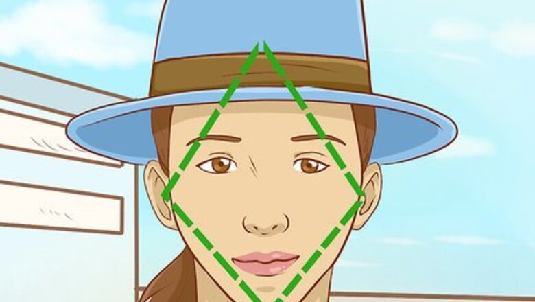 How to Wear a Wide Brim Hat