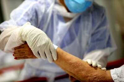 103-year-old Man Discharged after Recovering from Covid-19 in Maharashtra's Thane District