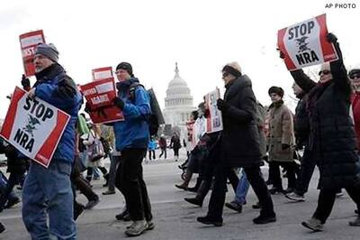 Thousands march for gun control in Washington