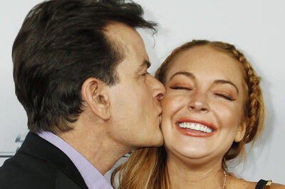 Lohan, Sheen cosy up at the premiere of 'Scary Movie 5'
