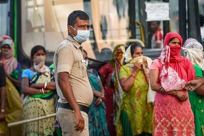 59 People Infected With Covid-19 in Delhi Building as 17 More Test Positive in Second Batch of Results