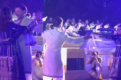 SRK-Gauri Khan Dance To Veer Zaara's Main Yahaan Hoon and the Internet Is Having a Meltdown; Watch