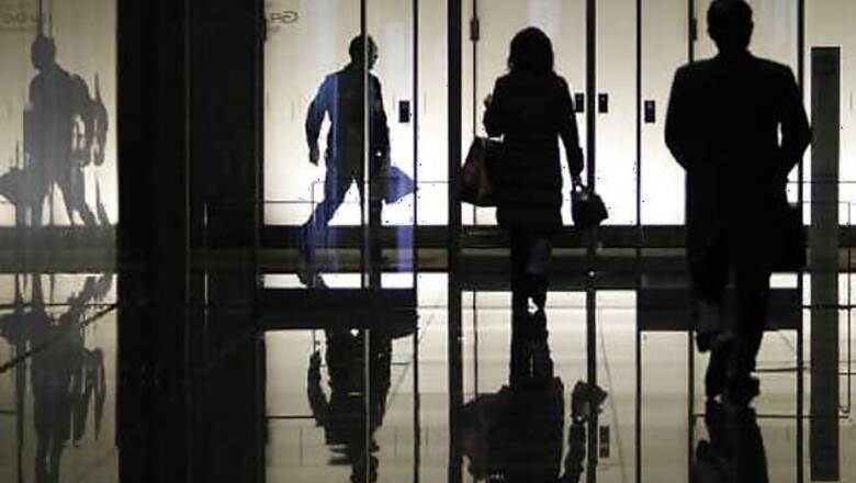 IT sector slows down hiring to cut costs