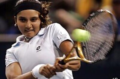 Sania knocked out of Rogers Cup