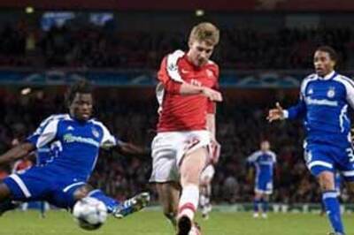 EPL: West Brom takes a beating from Arsenal