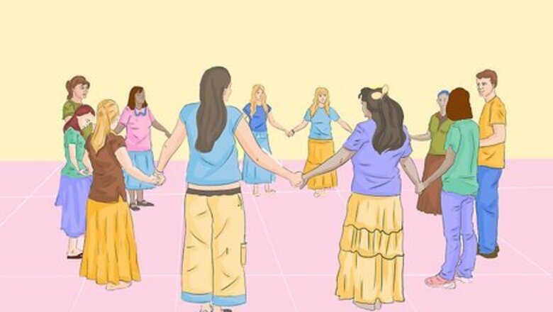 How to Do a Circle Dance in a Wedding