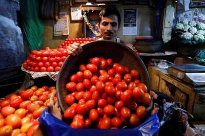 As Tomato Prices Continue to Rise, Delhi Govt Asks Agencies to Take Action Against Hoarders