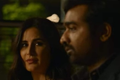 Merry Christmas Song Raat Akele Thi Starring Katrina Kaif, Vijay Sethupathi is Soothing Track