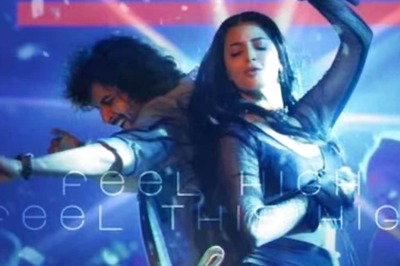 Nani And Shruti Haasan Create Mass Mania In Hi Nanna's Party Anthem Odiyamma