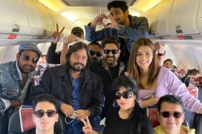 Kriti Sanon Flies to Jaisalmer For 'Bachchan Pandey' Shoot, Akshay Kumar to Join Soon