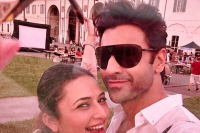 Divyanka Tripathi And Vivek Dahiya Celebrate Safe Return To India After Robbery Incident