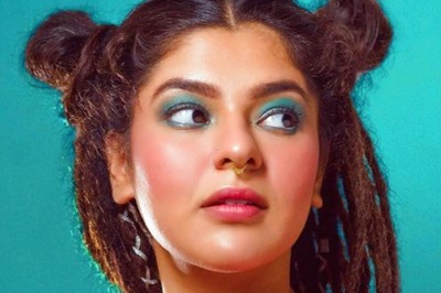 TMKOC Fame Nidhi Bhanushali's Latest Makeup-Clad Photo Leaves Fans Unimpressed