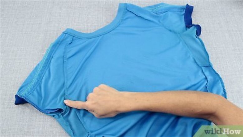 How to Iron Synthetic Fabric