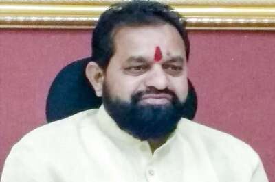 Shiv Sena MLA Tears Official List with Names in English Instead of Marathi