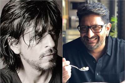 Arshad Warsi Says Shah Rukh Khan's Latest Pic Can 'Turn Any Man Gay,' Fans Loop Maria Goretti In