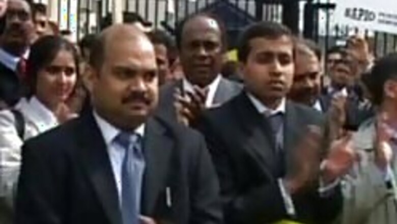 UK tightens visa rules, low skilled workers barred