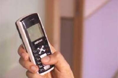 Bollywood debuts on mobile screen